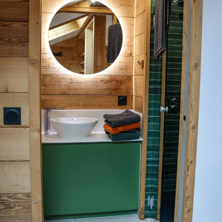 Genepi loft duplex 4 personnes - Two-Bedroom Apartment - 25