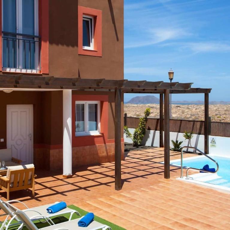 Villa Emma - Private Pool Wifi FIBRA Mini-Golf - Three-Bedroom Villa - 32