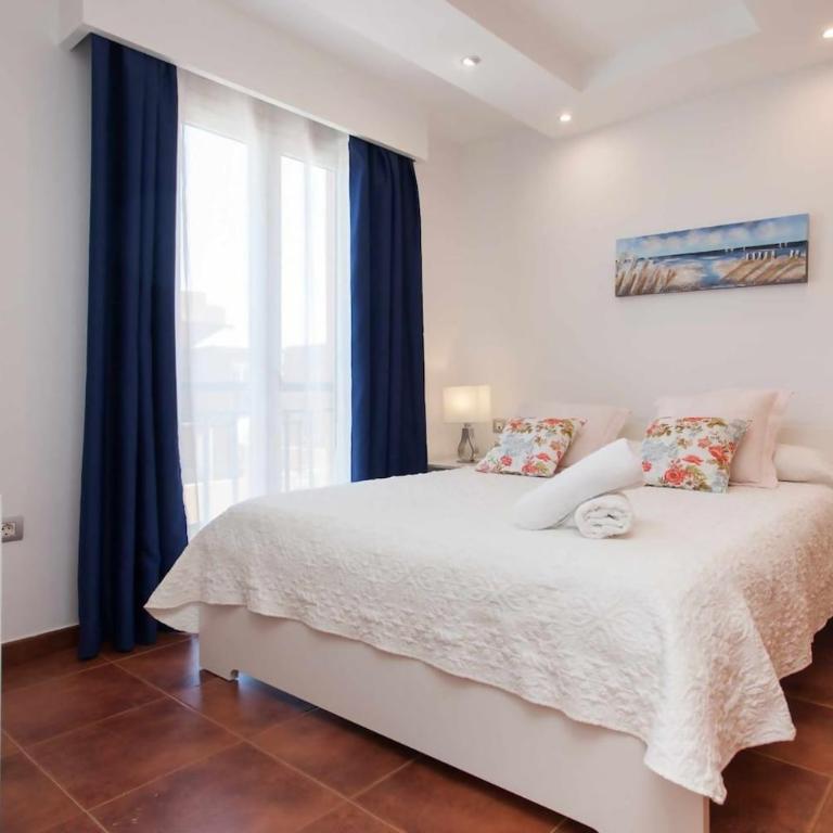 Villa Emma - Private Pool Wifi FIBRA Mini-Golf - Three-Bedroom Villa - 36