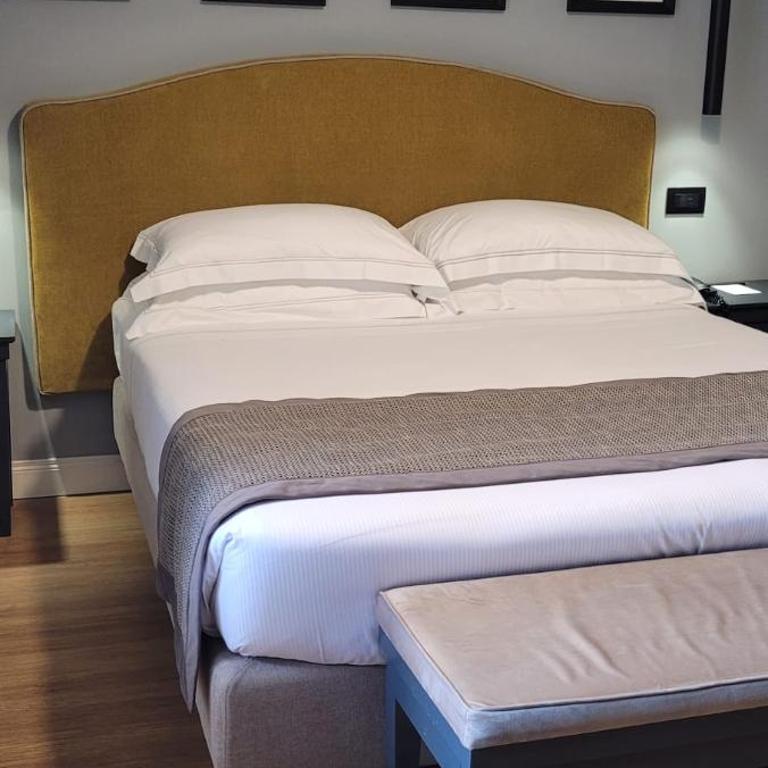 Flom Boutique Hotel - Camera Deluxe - 7