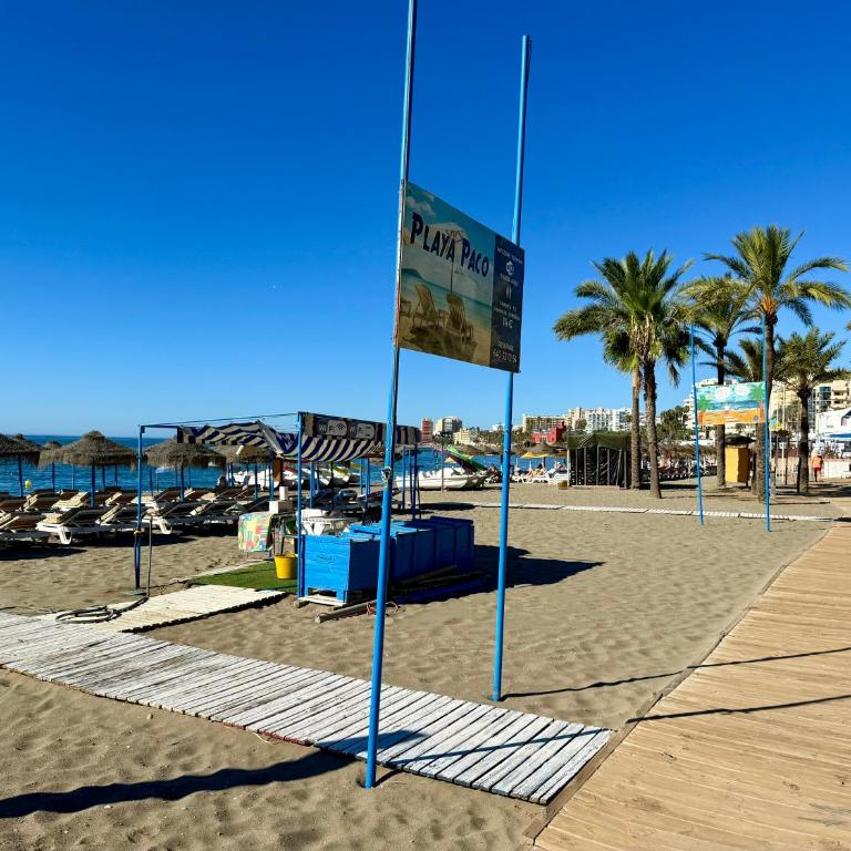 Newly renovated beach studio - One-Bedroom Apartment - 46