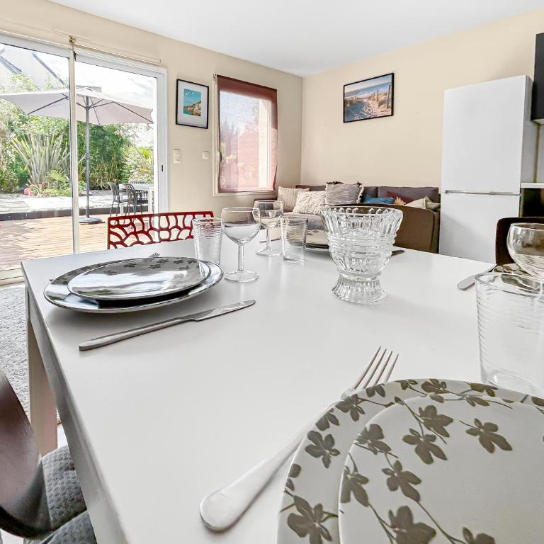 Maison avec Terrasse et Jardin, Près de la Plage - Casa de 3 dormitorios - 12