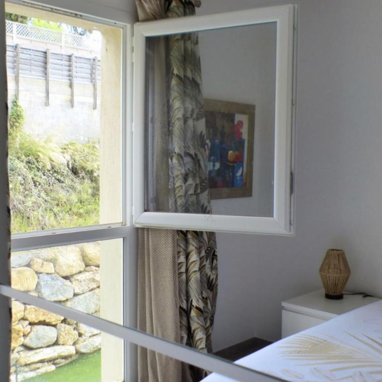 Maison neuve climBBQjardin à sanary - Maison de Vacances - 8