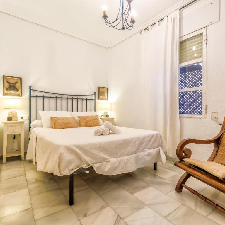 Apartamento Azonaicas, pleno centro de Córdoba y parking incluido - Apartamento de 2 dormitorios - 2