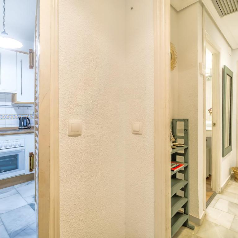 Apartamento Azonaicas, pleno centro de Córdoba y parking incluido - Apartamento de 2 dormitorios - 28
