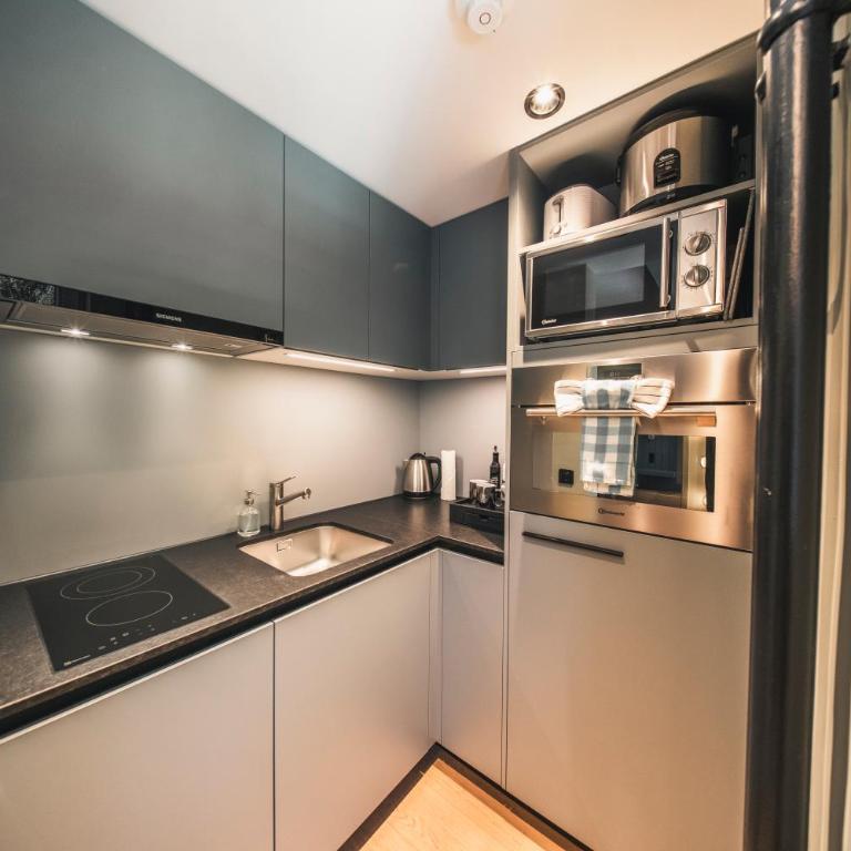 HOP Apartments & Suites - Pure Studio (Room 330) - 3