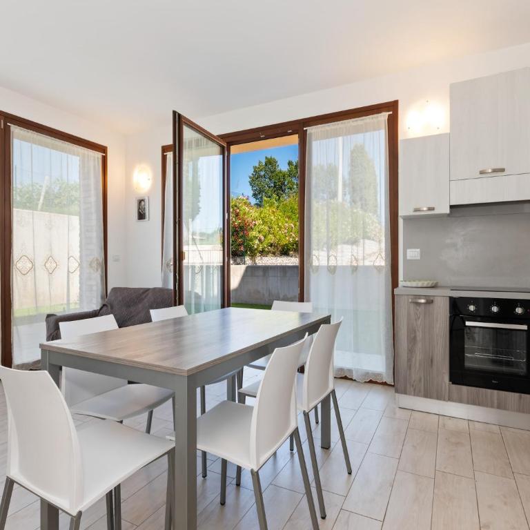 Holiday Home in Lazise near Lake Garda - Casa Vacanze con 3 Camere da Letto - 4