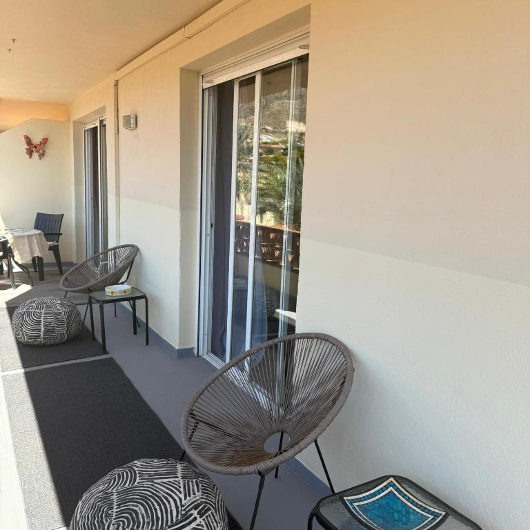 Beautiful 1 Bedroom Apartment Benalmadena - Apartamento de 1 dormitorio - 35