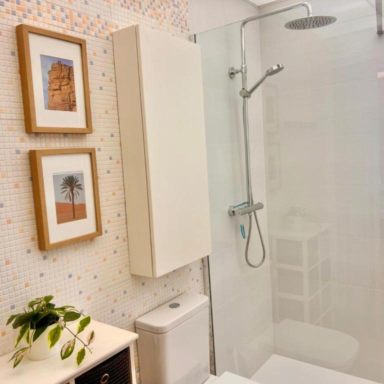 Beautiful 1 Bedroom Apartment Benalmadena - Apartamento de 1 dormitorio - 5