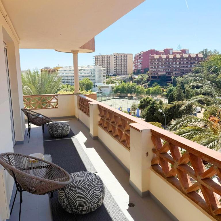 Beautiful 1 Bedroom Apartment Benalmadena - Apartamento de 1 dormitorio - 52