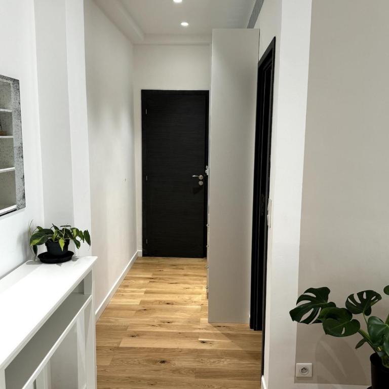 Carré d'Or - 2P Cosy avec Terrasse et véranda - Appartement 1 Chambre - 17