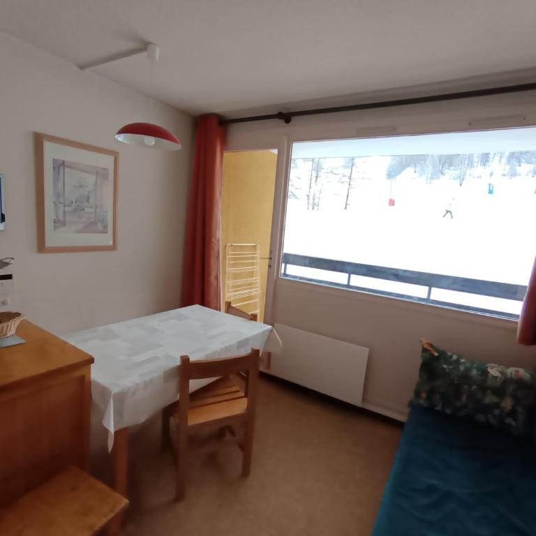 Appartement 4 pers non rénové - Vue sur pistes, animaux admis - FR-1-445-112 - Appartamento - 2