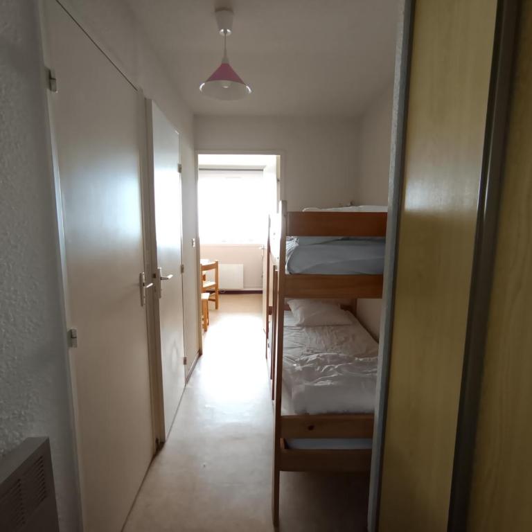 Appartement 4 pers non rénové - Vue sur pistes, animaux admis - FR-1-445-112 - Appartamento - 7