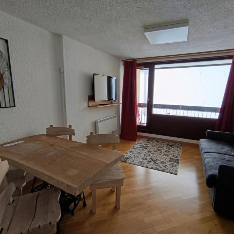 Studio rénové, accès pistes, parking - FR-1-445-146 - Studio - 13