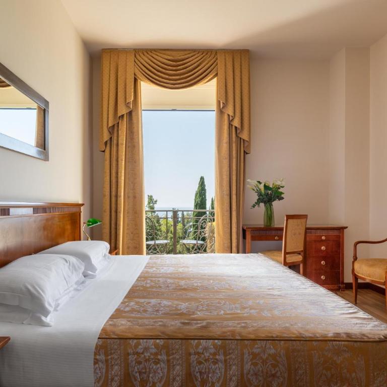 Excelsior Palace Hotel - Camera Matrimoniale/Doppia con Letti Singoli con Vista Mare - 1