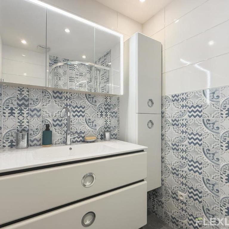 Charming - One-Bedroom Apartment in Paris 5th - Apartment - 23