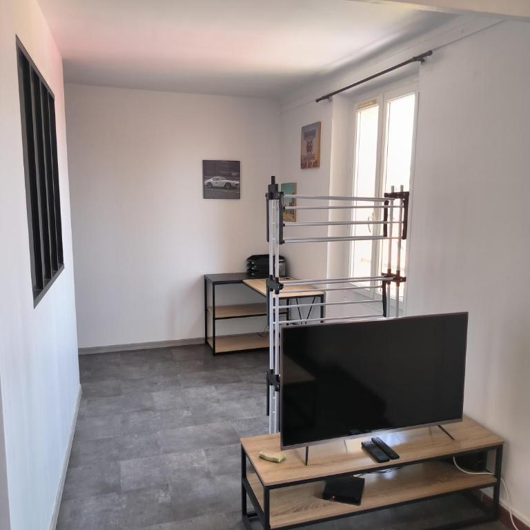 Loft parcours de arts - vielle ville - Appartement 1 Chambre - 17