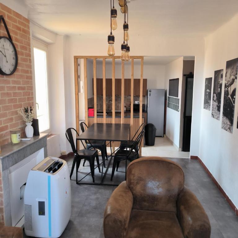 Loft parcours de arts - vielle ville - Appartement 1 Chambre - 14