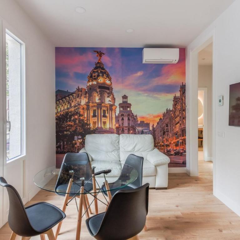 Bright modern - 3Bedrooms 3Bathrooms -Salamanca - Three-Bedroom Apartment - 1