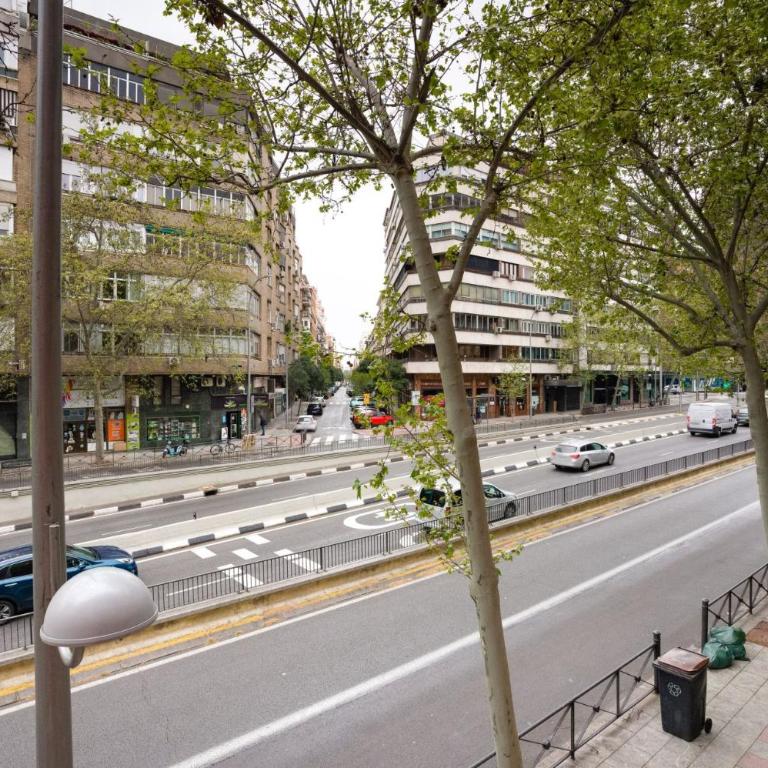 Bright modern - 3Bedrooms 3Bathrooms -Salamanca - Three-Bedroom Apartment - 37