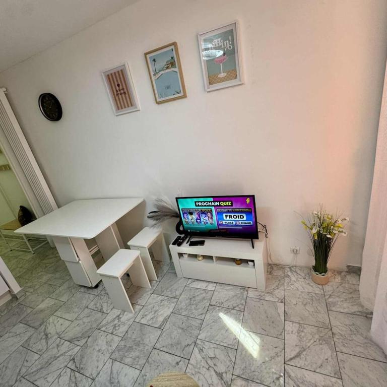 Charmant studio à 2 pas de la mer et du train - Appartement 1 Chambre - 4