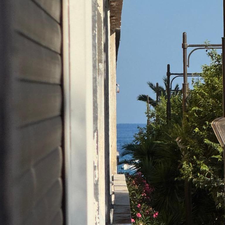 Charmant studio à 2 pas de la mer et du train - Appartement 1 Chambre - 8