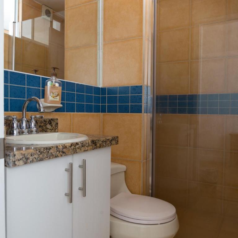 Olympus Apartments - Parque La Carolina Quito - Four-Bedroom Apartment with Balcony - 22