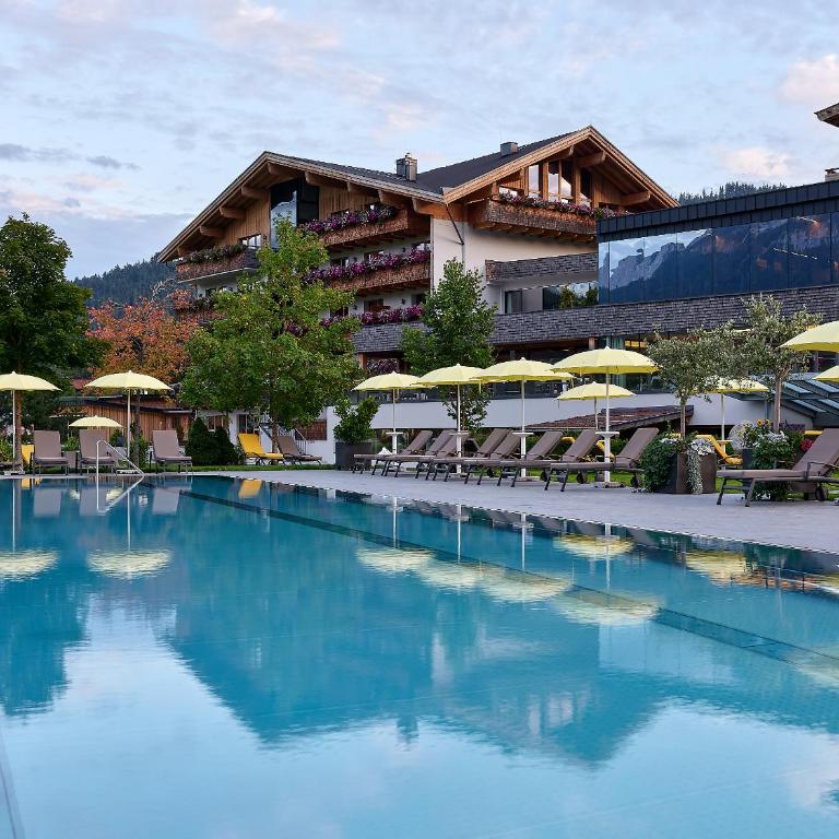 Hotel Quellenhof - Doppelzimmer mit Terrasse - 3
