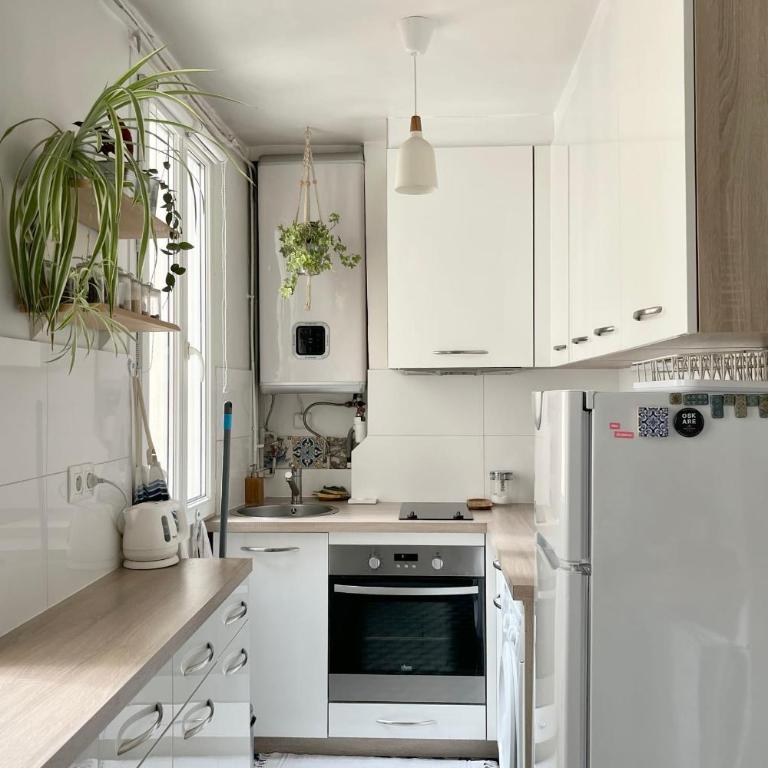 Lovely One-Bedroom Apartment in Paris 18th - Appartement - 5