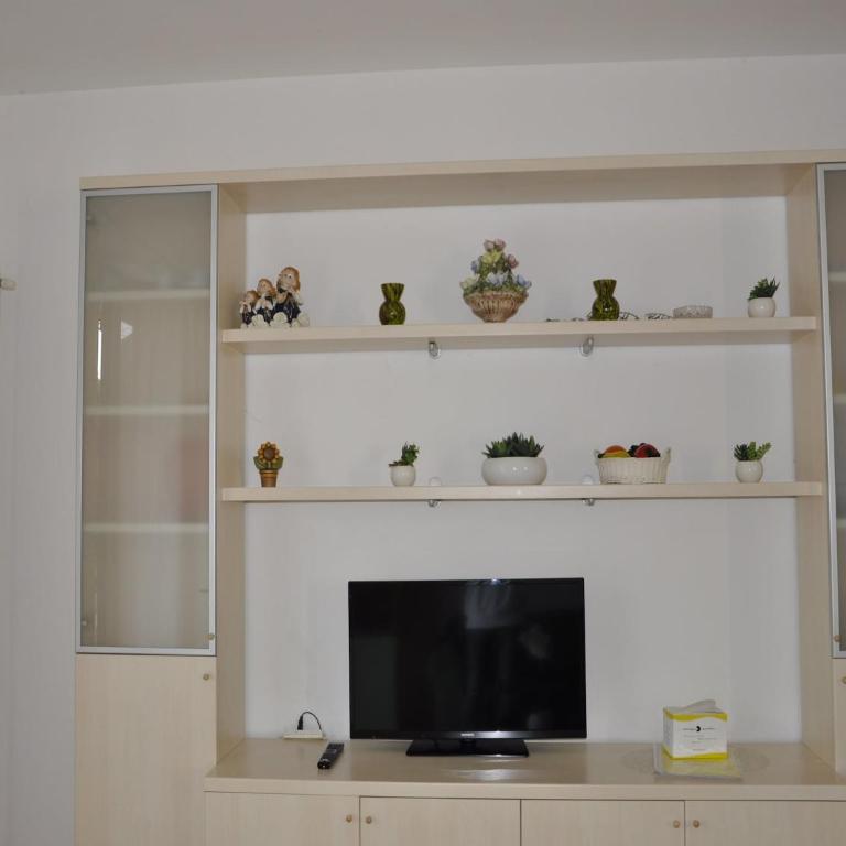 Holiday Home in Lazise near Ski Slopes - Casa Vacanze con 4 Camere da Letto - 6