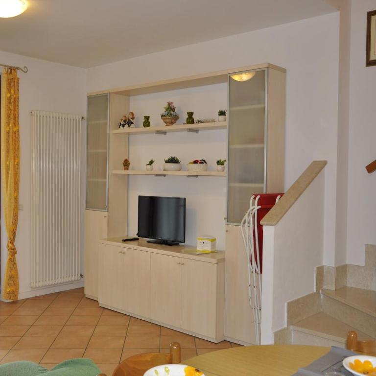 Holiday Home in Lazise near Ski Slopes - Casa Vacanze con 4 Camere da Letto - 8