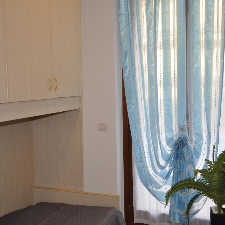 Holiday Home in Lazise near Ski Slopes - Casa Vacanze con 4 Camere da Letto - 23