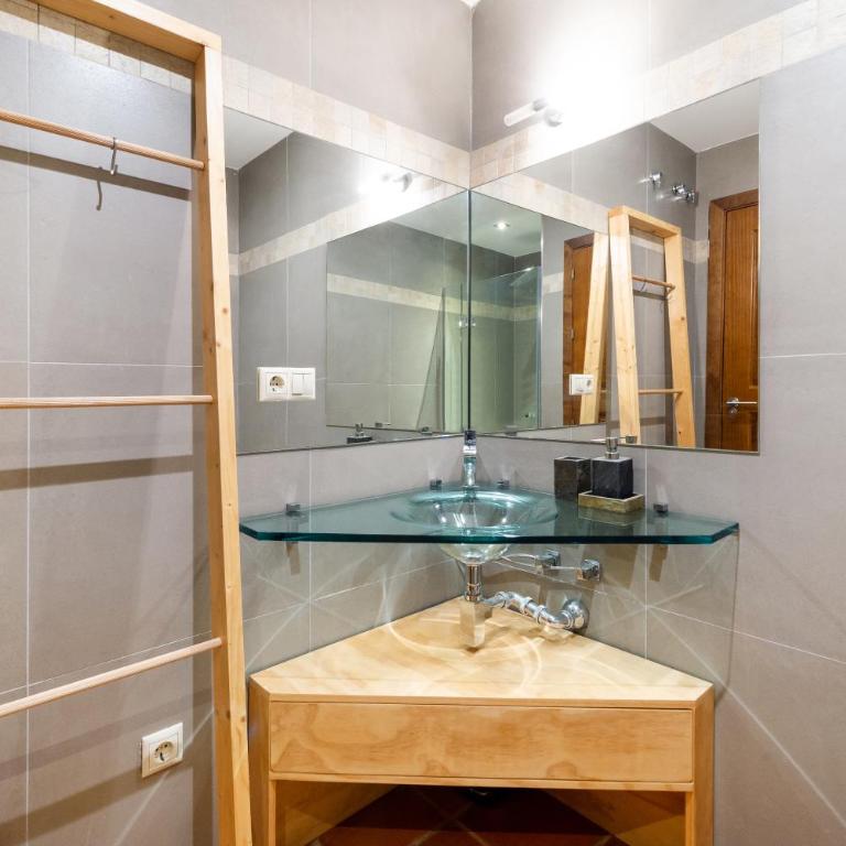 Casa reformada en el corazón del Albaicyn - Two-Bedroom Apartment - 11