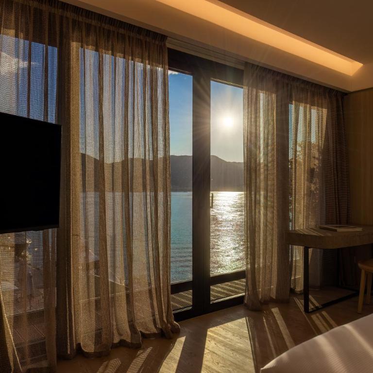Porto Lotti Suite Hotel - Suite Deluxe con Vista Mare - 6