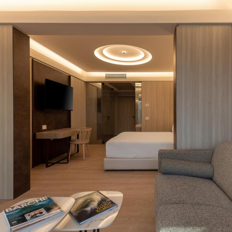 Porto Lotti Suite Hotel - Suite con Vista Mare - 2