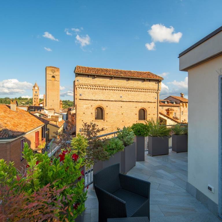 Attico Centrale Piazza Pertinace free parking - Appartamento con 2 Camere da Letto - 2