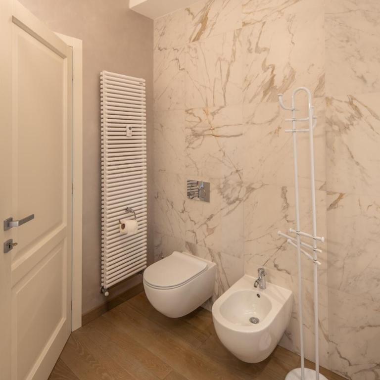 Attico Centrale Piazza Pertinace free parking - Appartamento con 2 Camere da Letto - 32