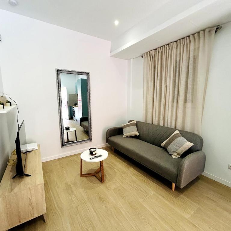 Loft Sofia a estrenar con luz natural en corazon de Valencia - Two-Bedroom Apartment - 4