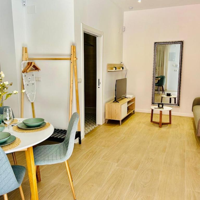 Loft Sofia a estrenar con luz natural en corazon de Valencia - Two-Bedroom Apartment - 6