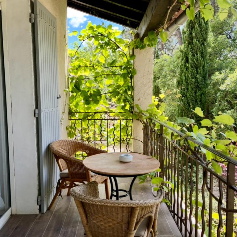 Logis Hôtel restaurant des Pins - Chambre Double Prestige - 2