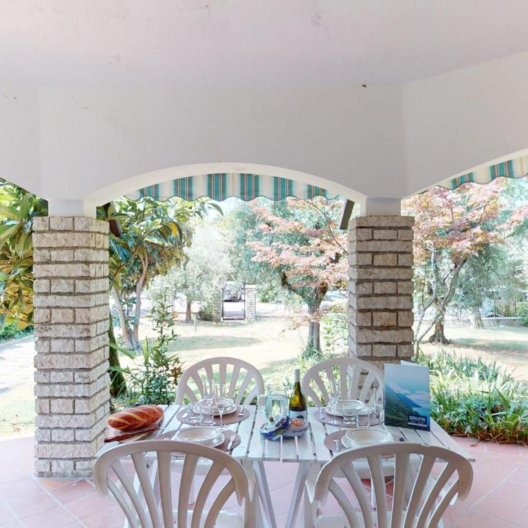 Valentine Lakeside Villa by Bookinggardalake - Villa Standard - 1