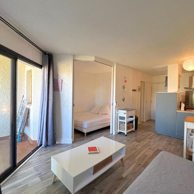 Beautiful apartment in a beautiful residence! - Apartment mit 1 Schlafzimmer - 1