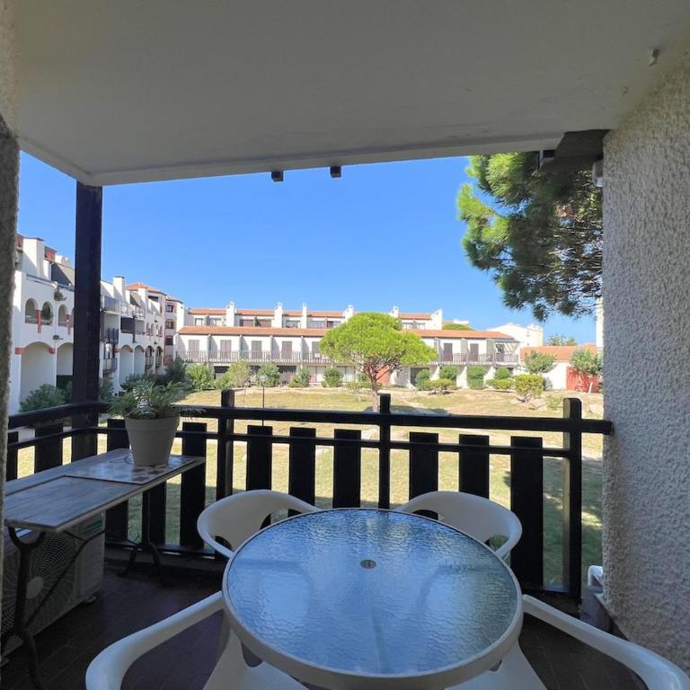 Beautiful apartment in a beautiful residence! - Apartment mit 1 Schlafzimmer - 8