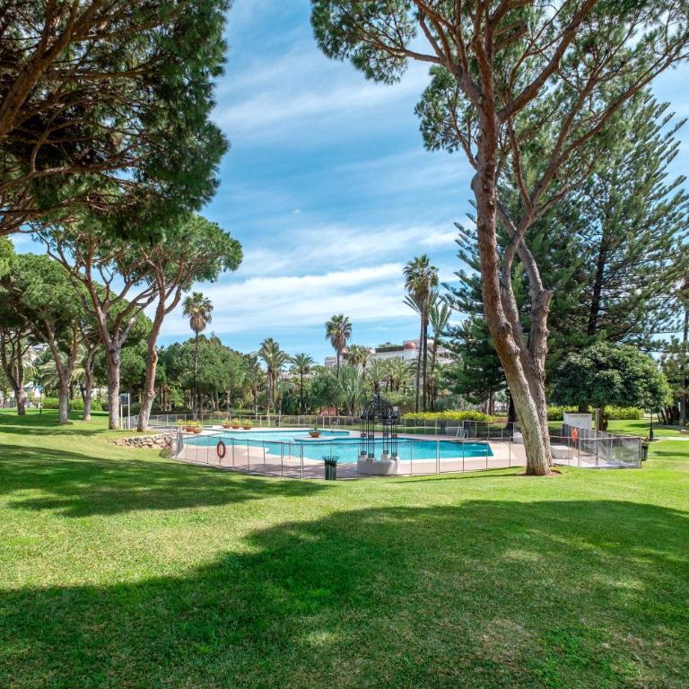 Playas del Duque Puerto Banus Apto 2 Dormitorios - Apartamento Deluxe de 2 dormitorios con vistas al mar - 20