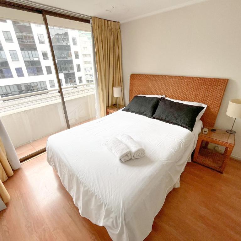 Depto 2D en Excelente Ubicación, Las Condes con Piscina - Apartamento de 2 dormitorios - 2