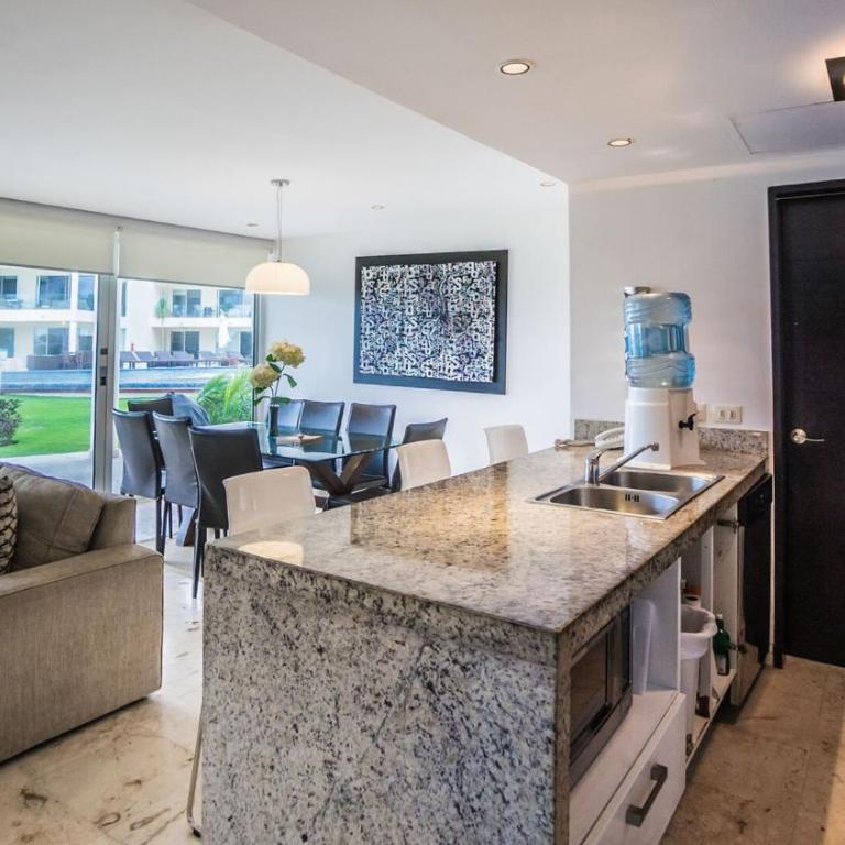 The Elements Oceanfront & Beachside Condo Hotel - One-Bedroom Apartment with Pool View (2 Adults) - 3