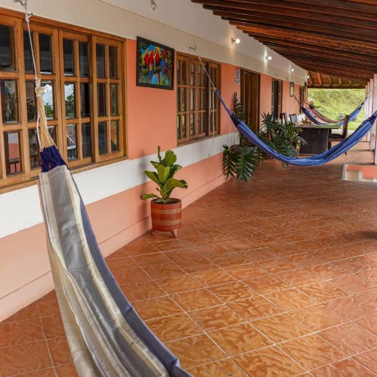 Escape to Nature in Copacabanas Hidden Gem - Casa - 36