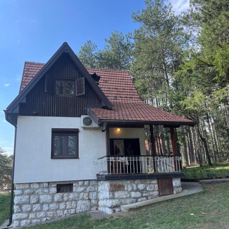 Vila Lika - Three-Bedroom Villa - 1