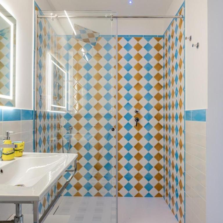Villa Coralia Sorrento, Luxury Suite in Amalfi Coast, Italia - Luxury Double Room with Garden View - 5