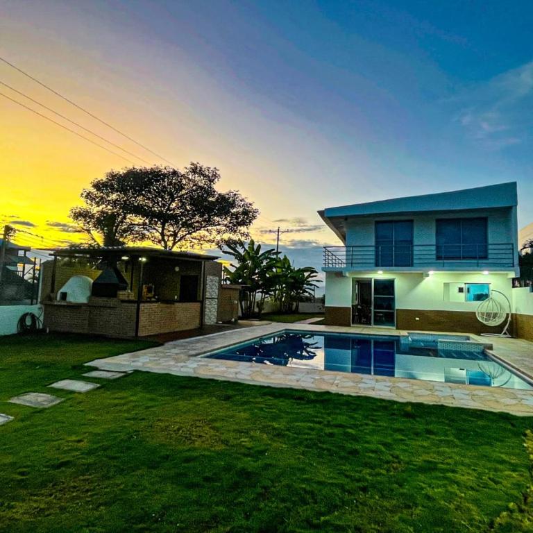 Villa Gilma - antes de reservar por favor comunicarse al tres uno ocho tres cero dos dos cuatro tres cinco - Villa - 1